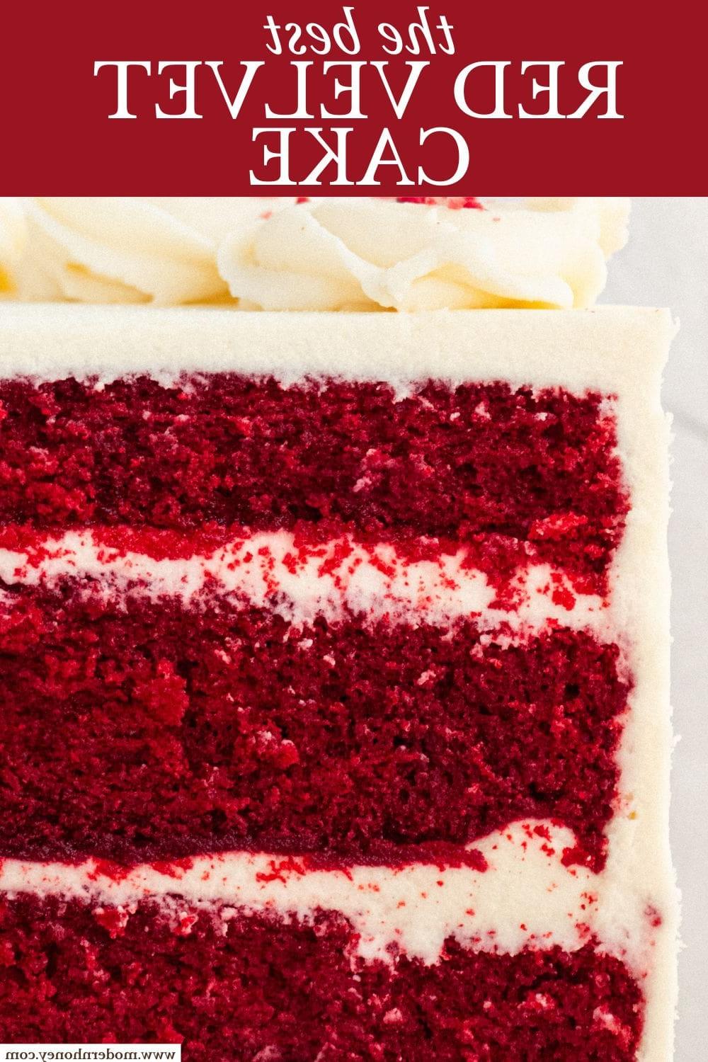 Τούρτα Κόκκινο Βελούδο 20 Ολόκληρο Red Velvet Cake με κρέμα τυριού, έτοιμο για να το απολαύσετε.
