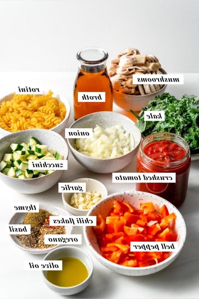 Vegan Een-pot Pasta 3 Visual of ingredients needed for making one pot pasta labelled with text overlay.