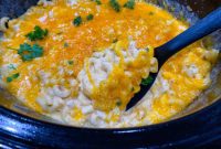 Slow Cooker Creamy Mac and Cheese