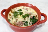 Easy Slow Cooker Zuppa Toscana