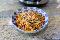 Slow Cooker Italian Chicken and Pasta