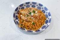 One-Pot Burst Tomato Feta Chicken Pasta