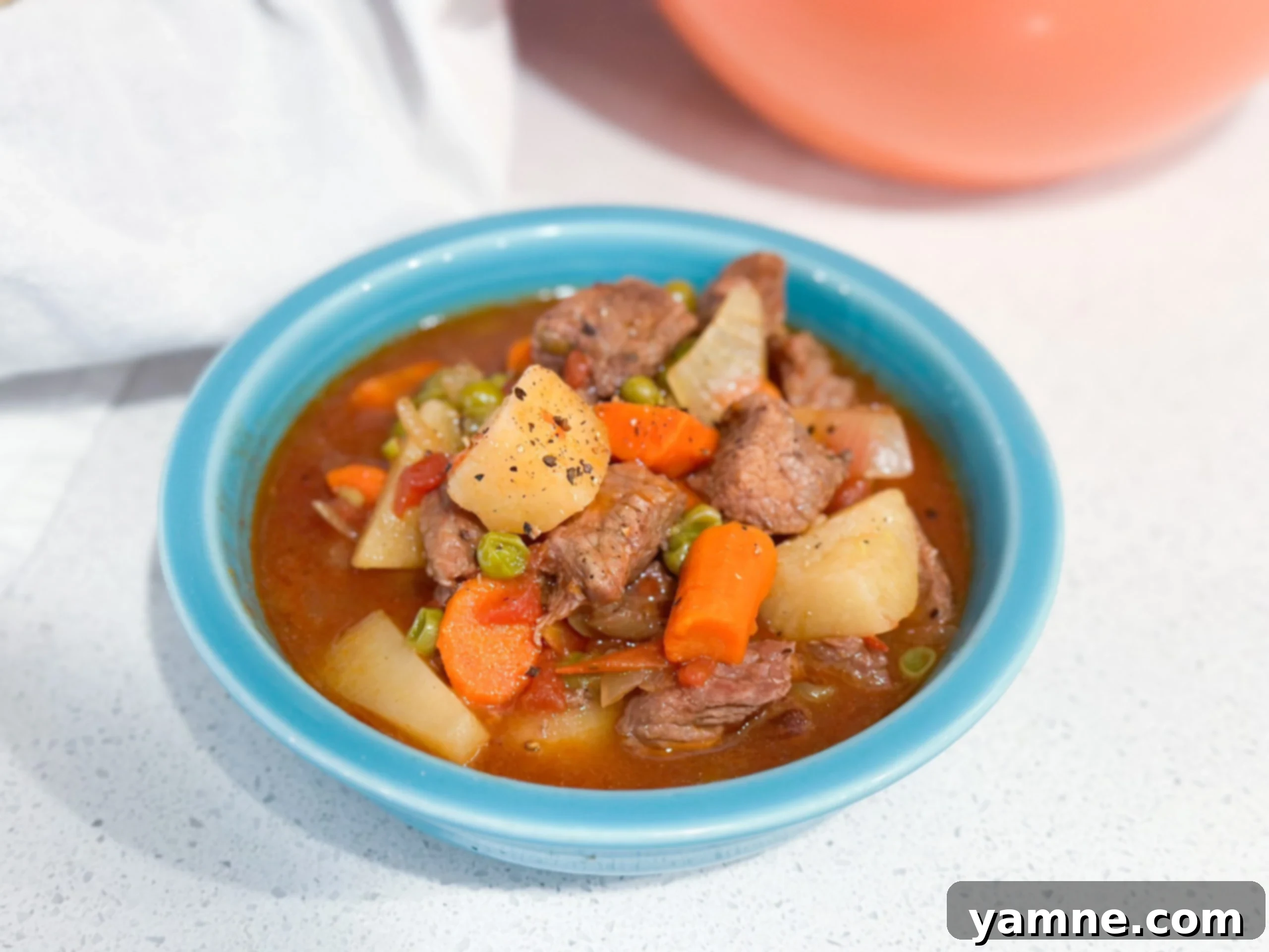 Effortless Slow Cooker Beef Stew 1 featured 13199