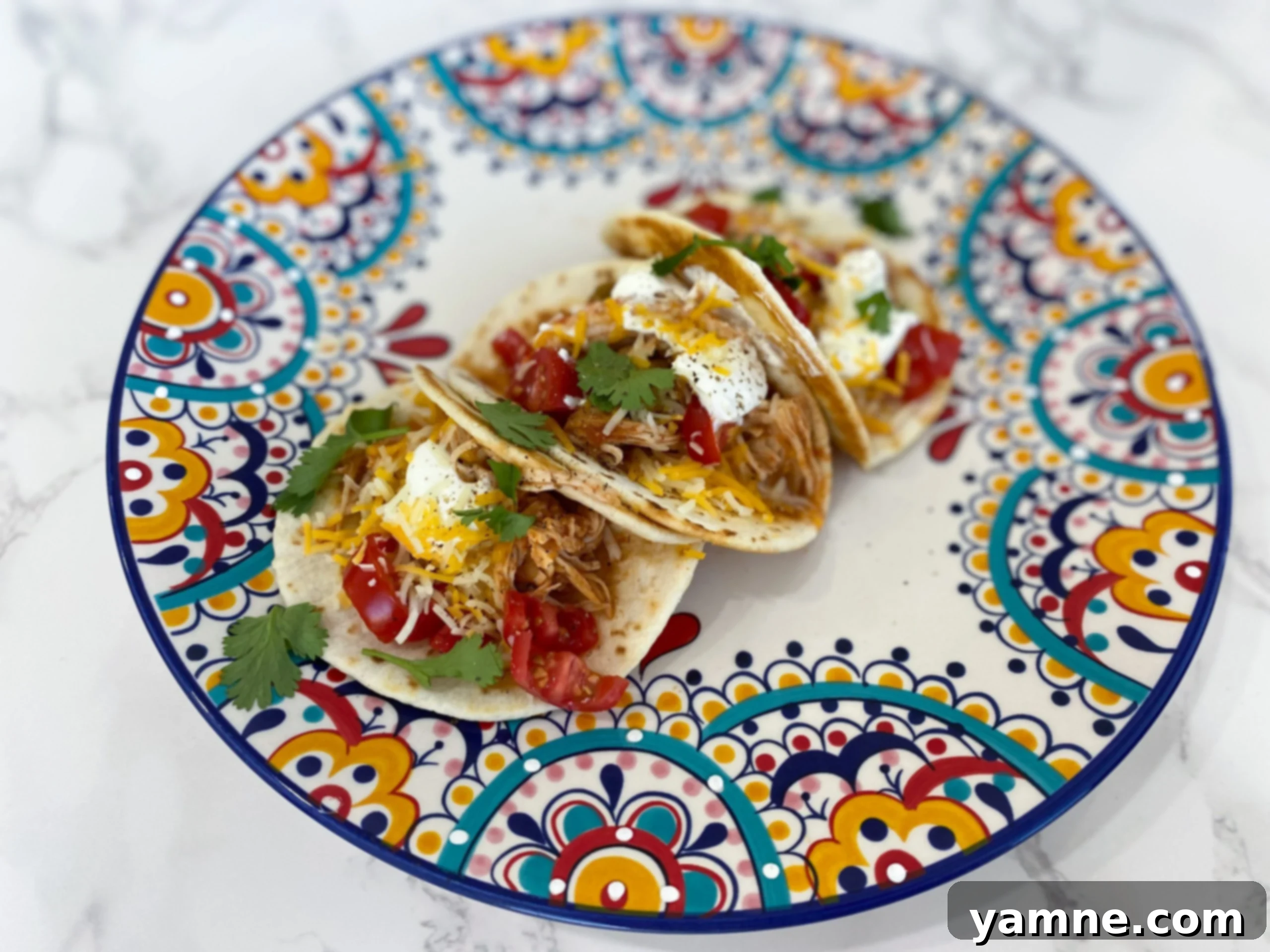 Slow Cooker Fiesta Chicken Tacos 1 featured 13227