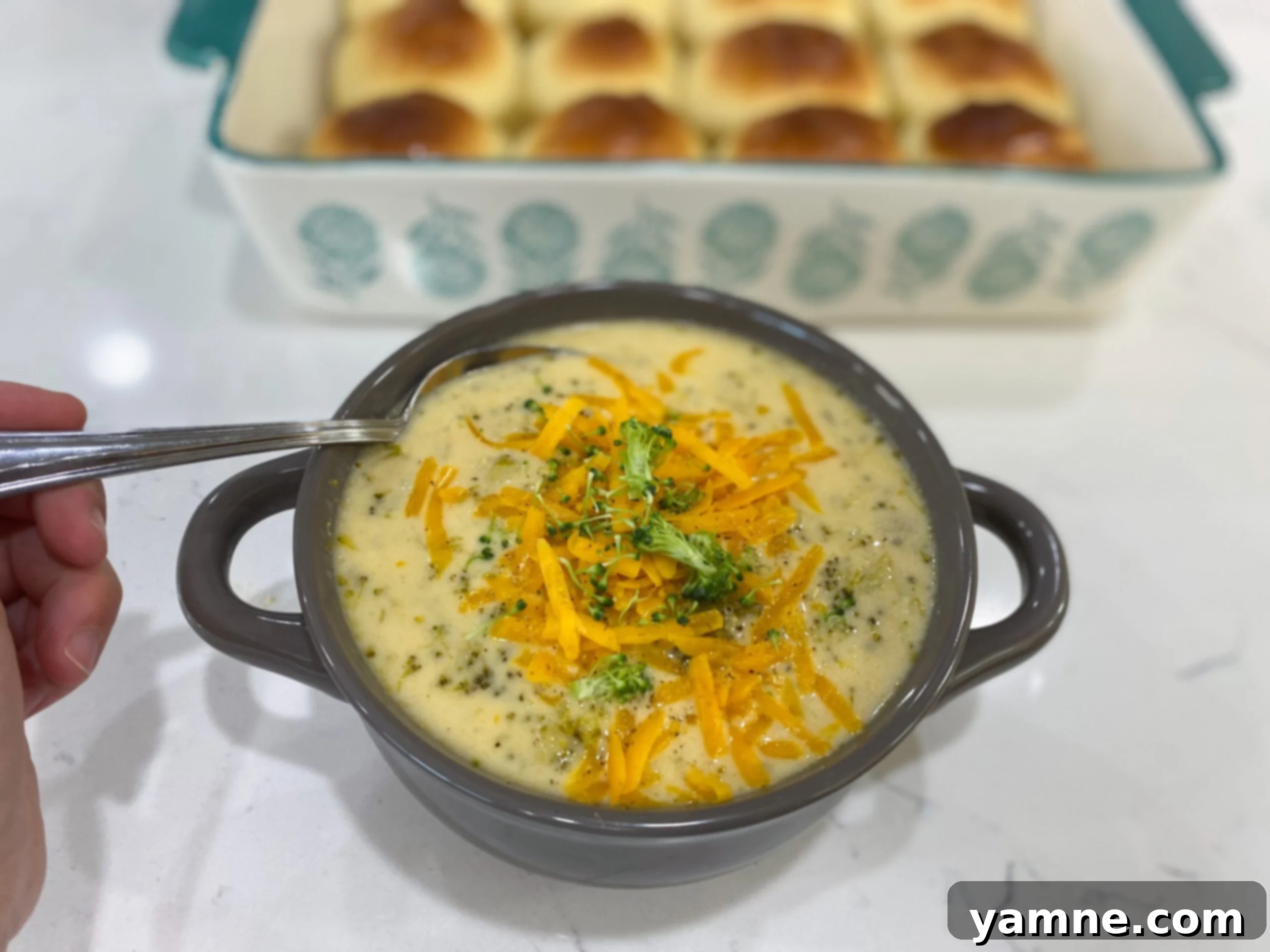 Crock-Pot Broccoli Cheddar Soup 1 featured 13470