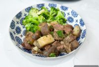 Fall-Apart Garlic Steak Bites