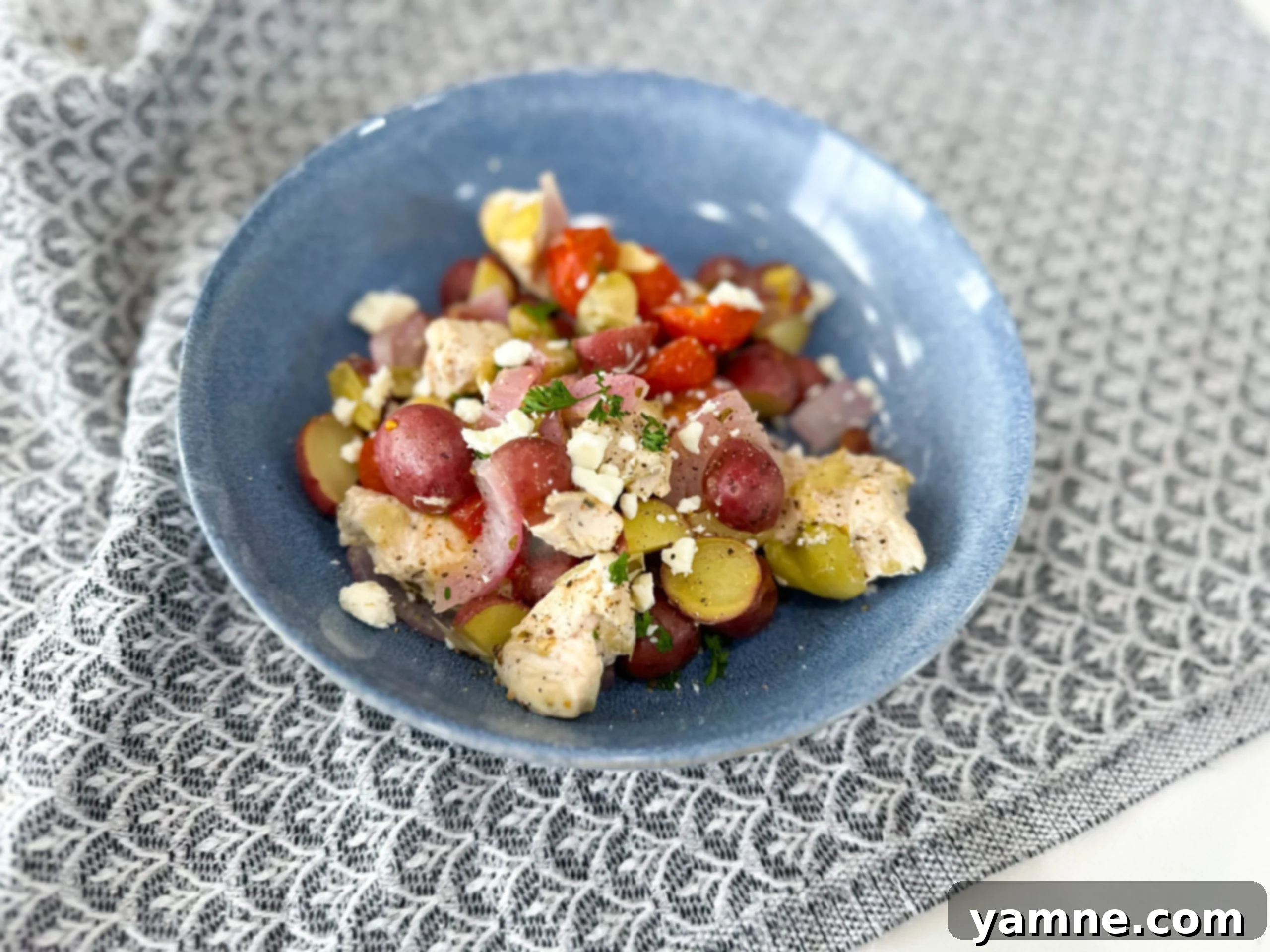 One-Pan Greek Chicken and Vegetables 1 featured 16881