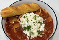 Weeknight Slow Cooker Lasagna Soup