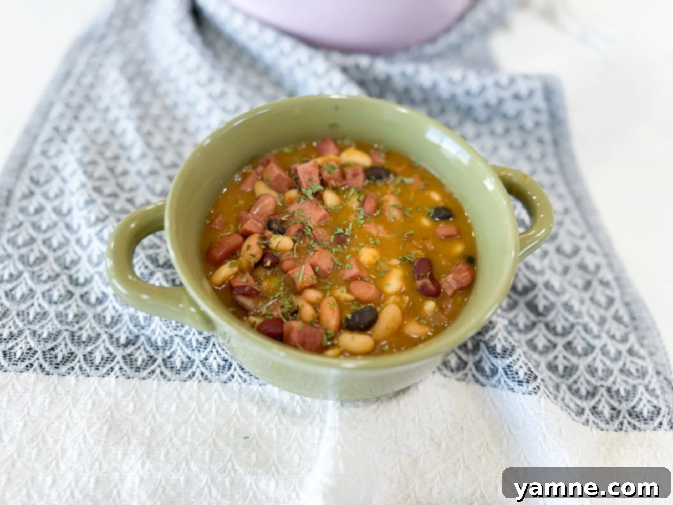 Smoked Ham Hock and Bean Stew 1 featured 17541