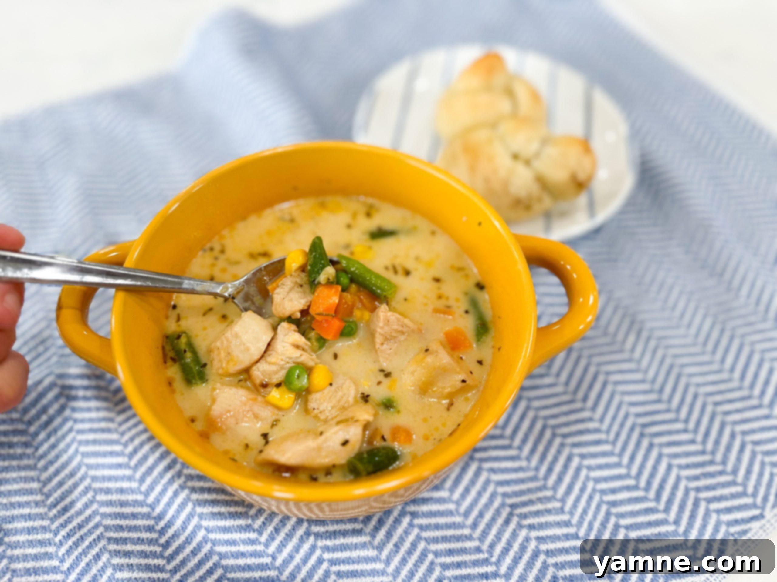 Homestyle Chicken Pot Pie Soup 1 featured 17738