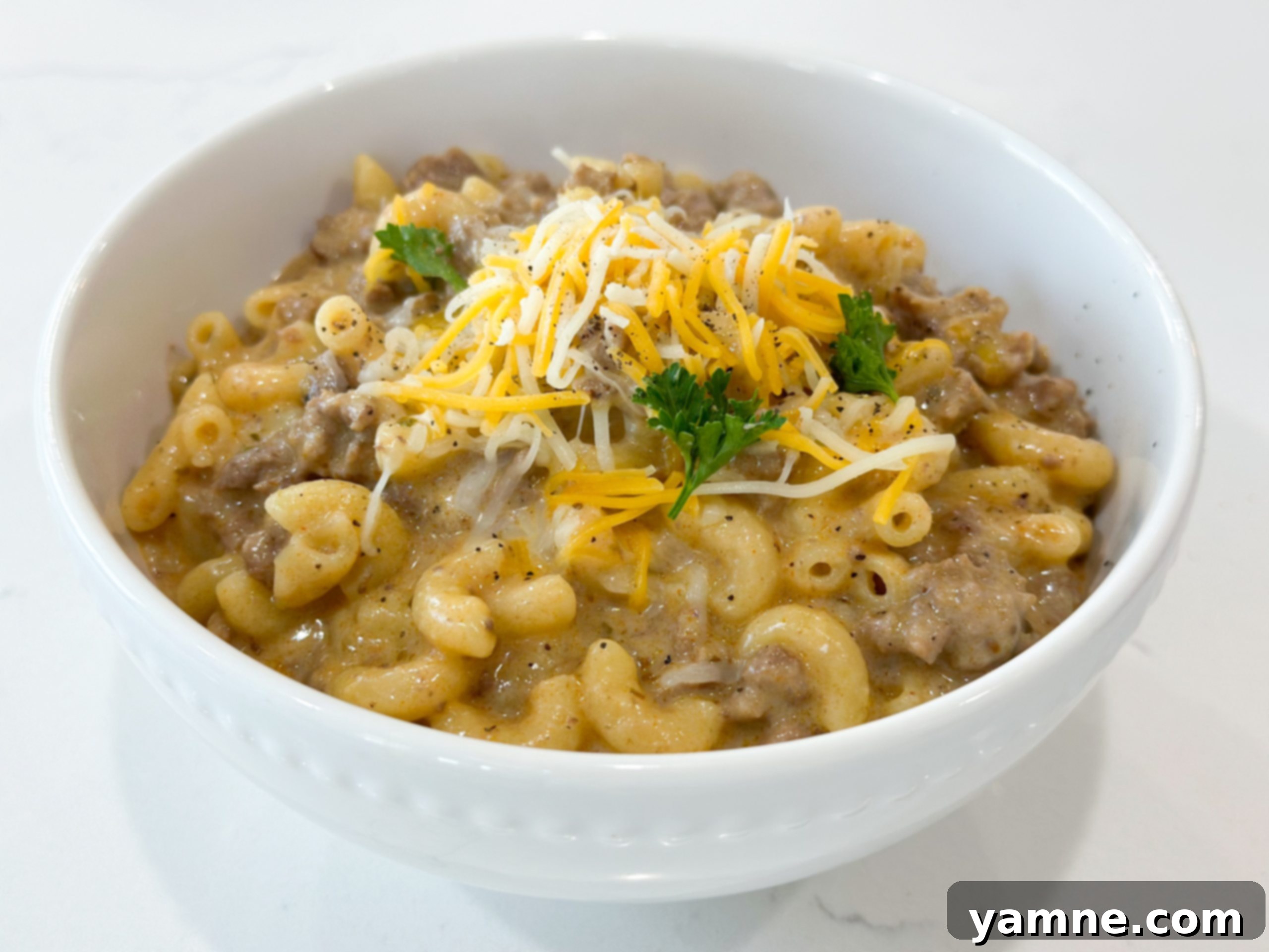 One-Pan Homemade Cheeseburger Pasta 1 featured 20767