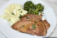 Effortless Holiday Ham: A Slow Cooker Delight