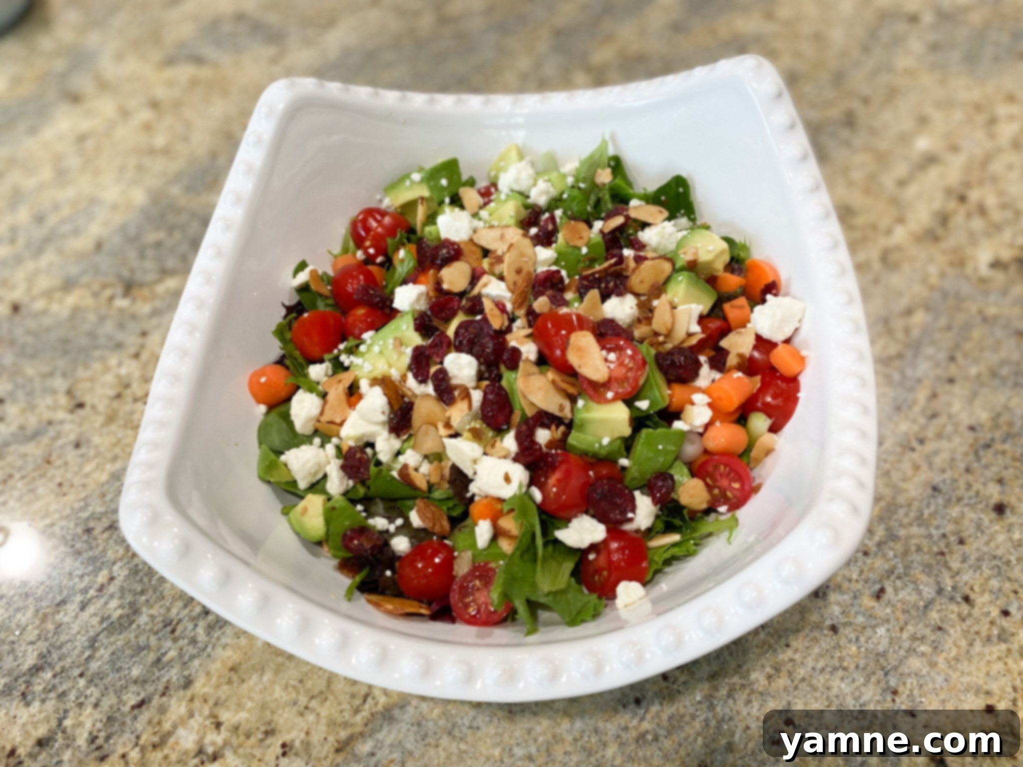 Crisp Garden Salad 1 featured 8015