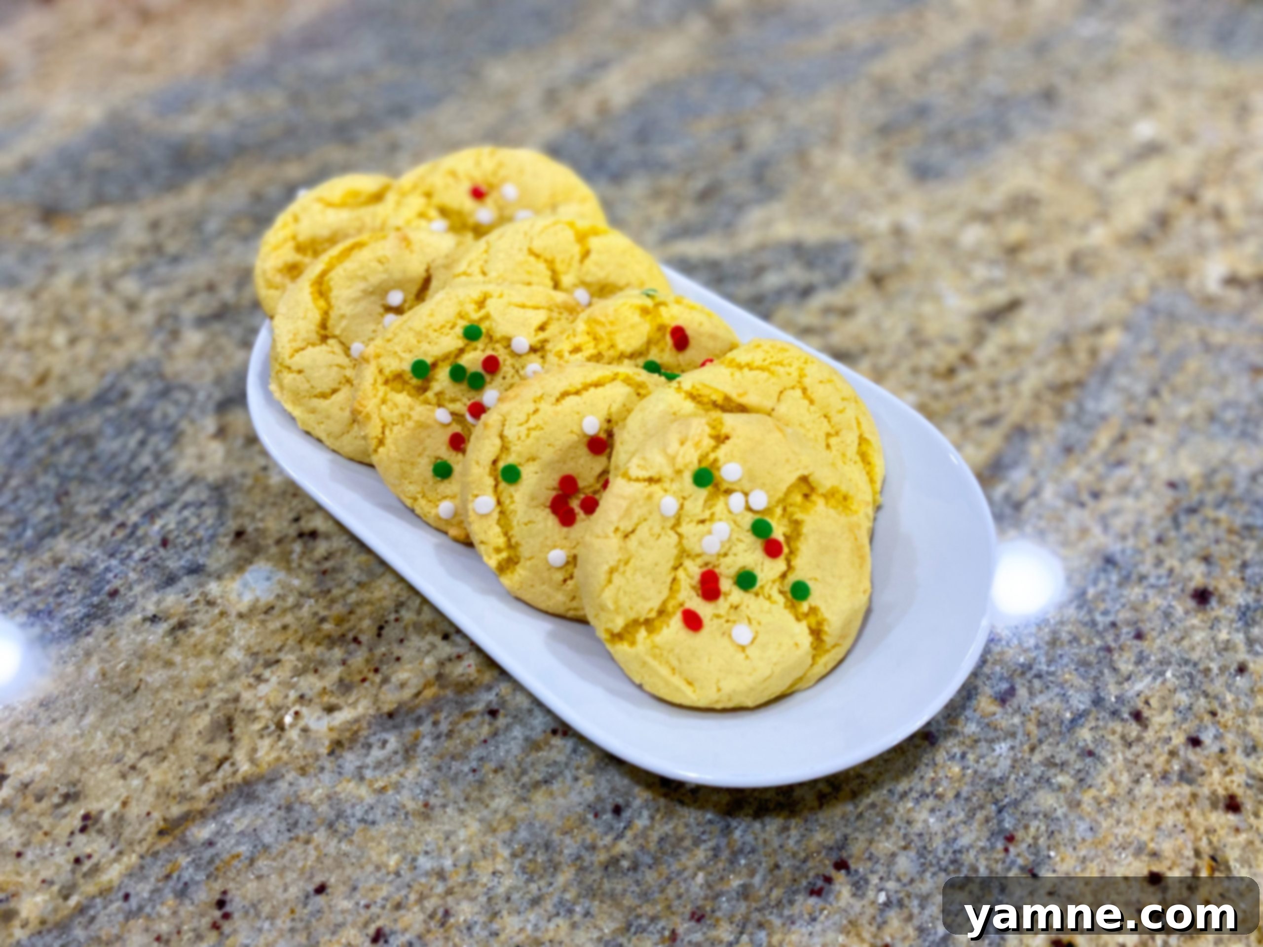 Easy Cake Mix Christmas Cookies 1 featured 9265