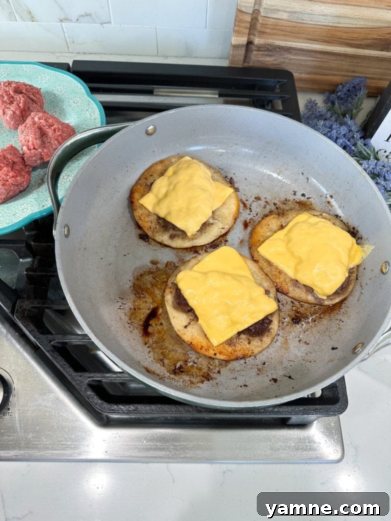 Cheeseburger Tacos 7 Fully assembled easy hamburger tacos with toppings