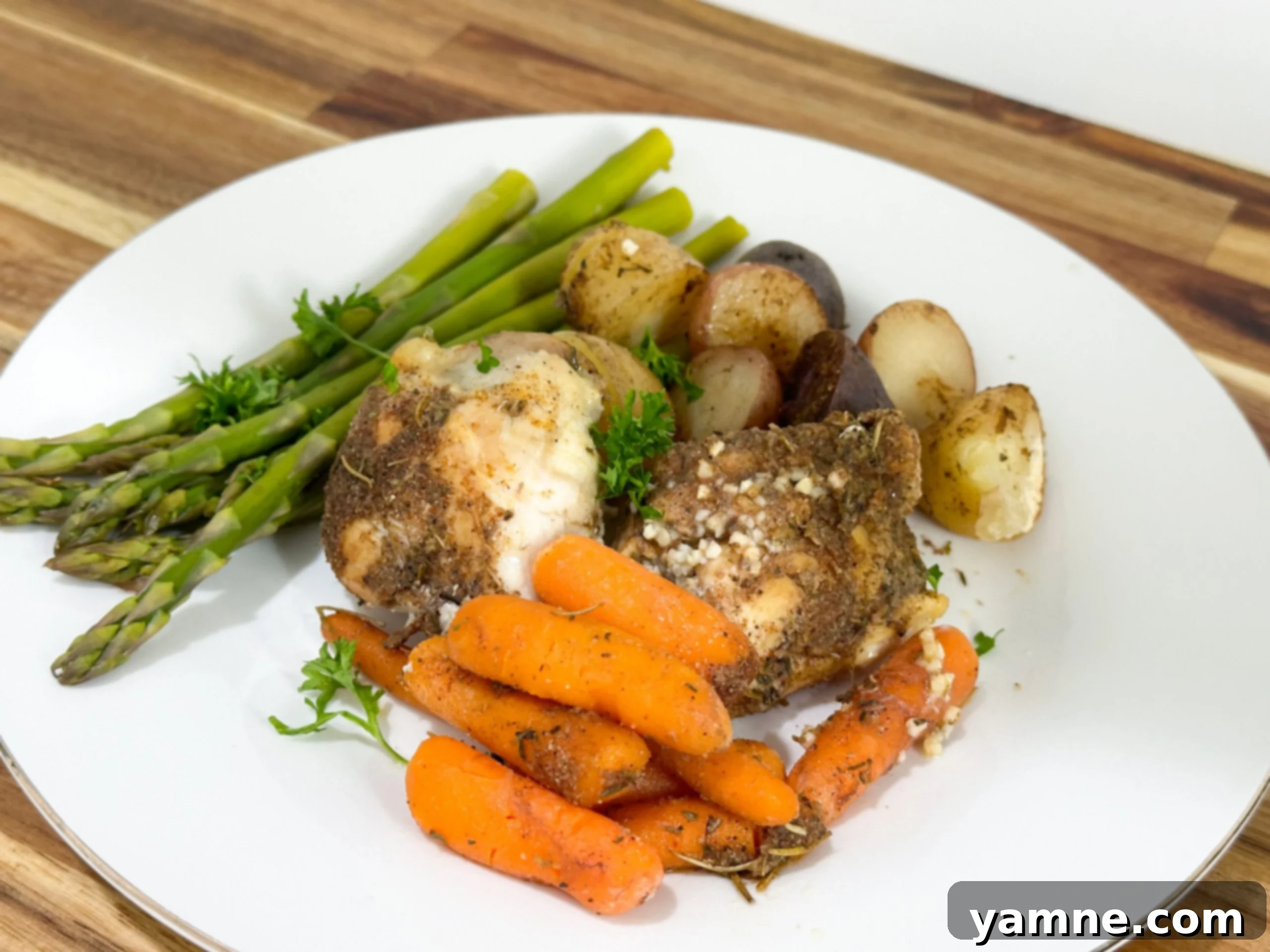 Delicious Slow Cooker Chicken and Veggies, a healthy and easy dinner