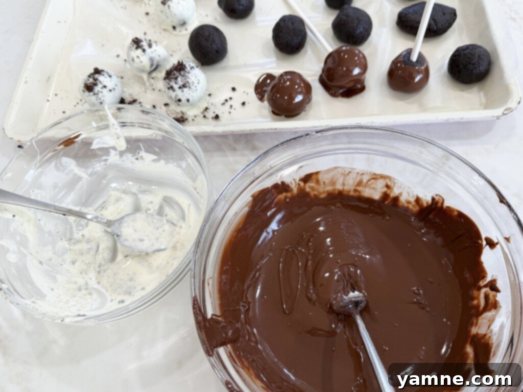 Oreo Truffles 6 chocolate dipping sauce